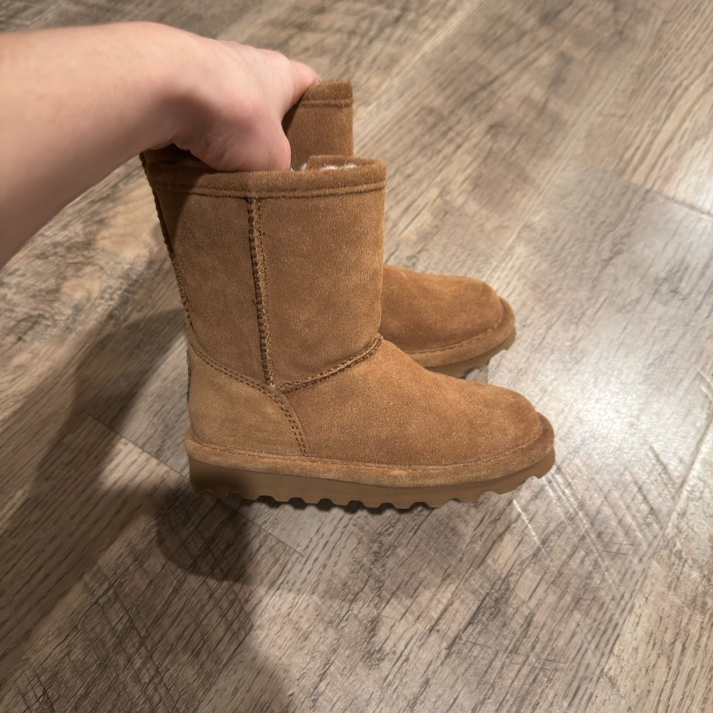 BEARPAW Elle Toddler Hickory Size 8 | Kid's Slip-On Boot with Zipper - Picture 5 of 6